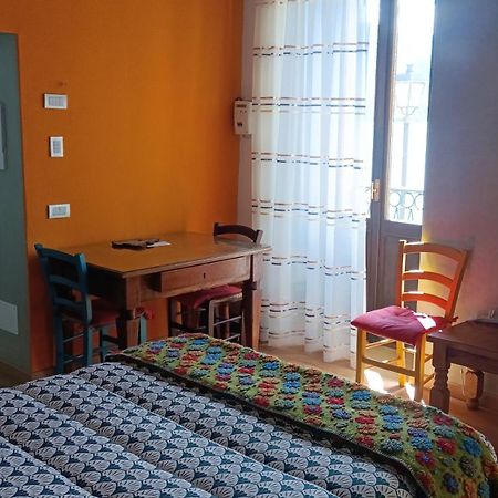 Namaste Apartment Fiumelatte فارينا المظهر الخارجي الصورة